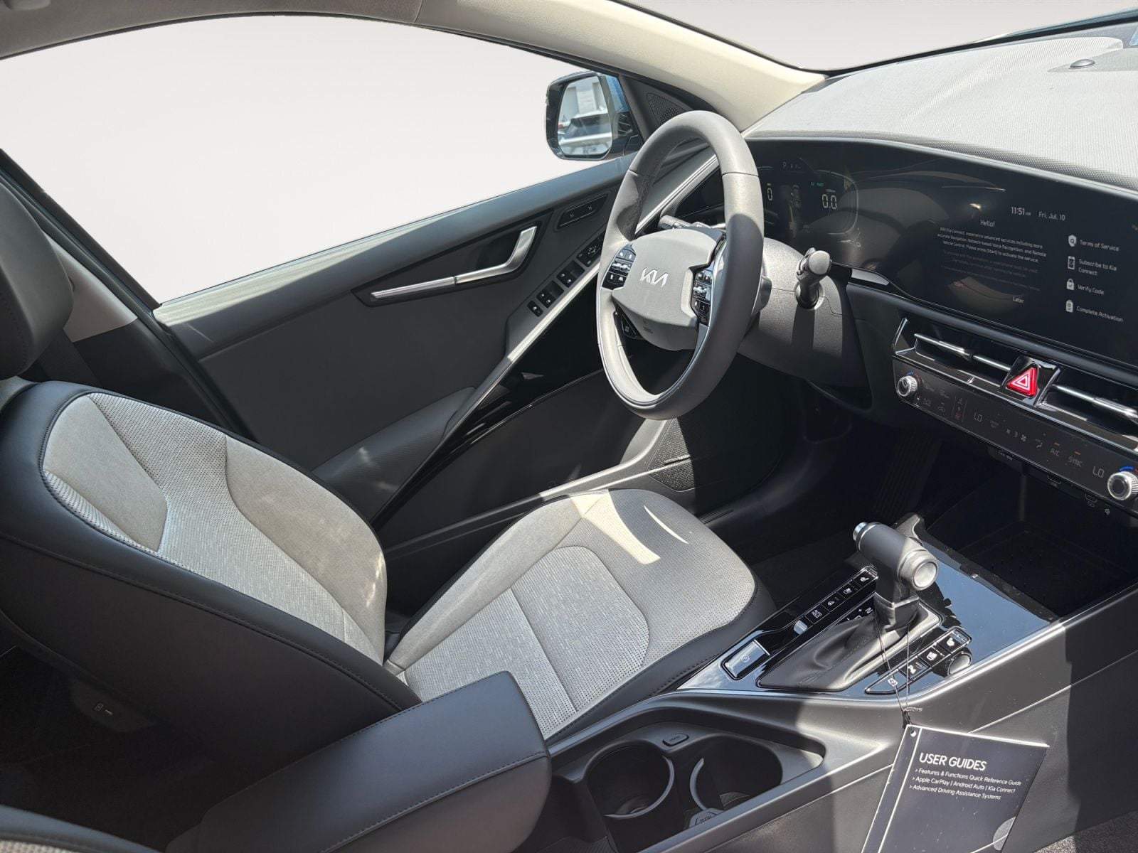 New 2026 Kia Niro SX - photo - 14
