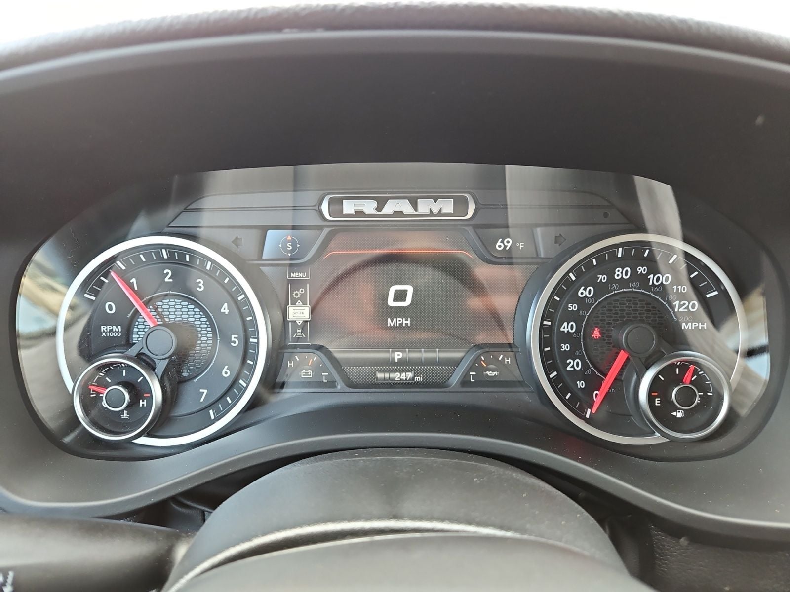 New 2026 Ram 1500 Express - photo - 23