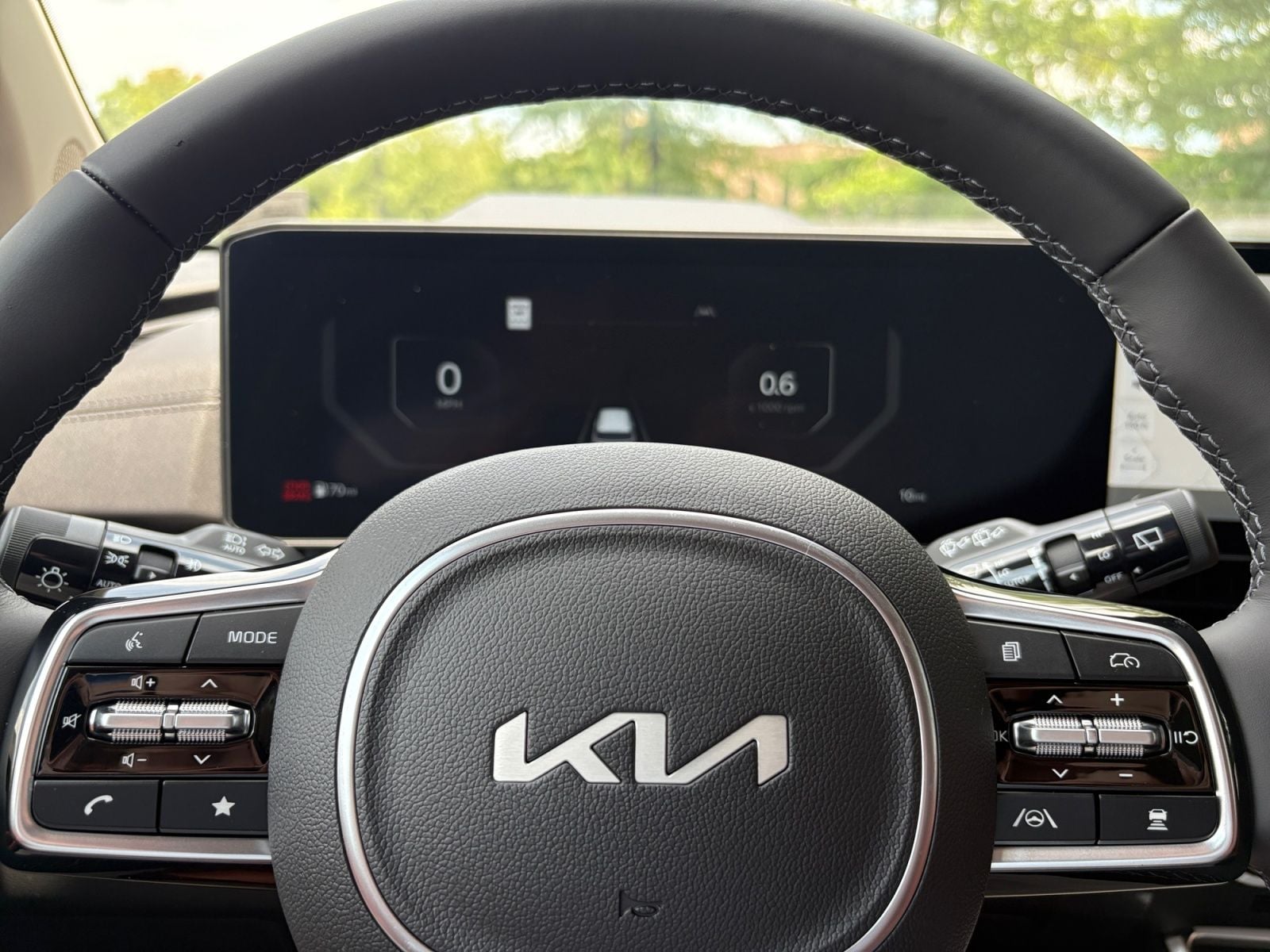 New 2026 Kia Carnival SX Prestige - photo - 25