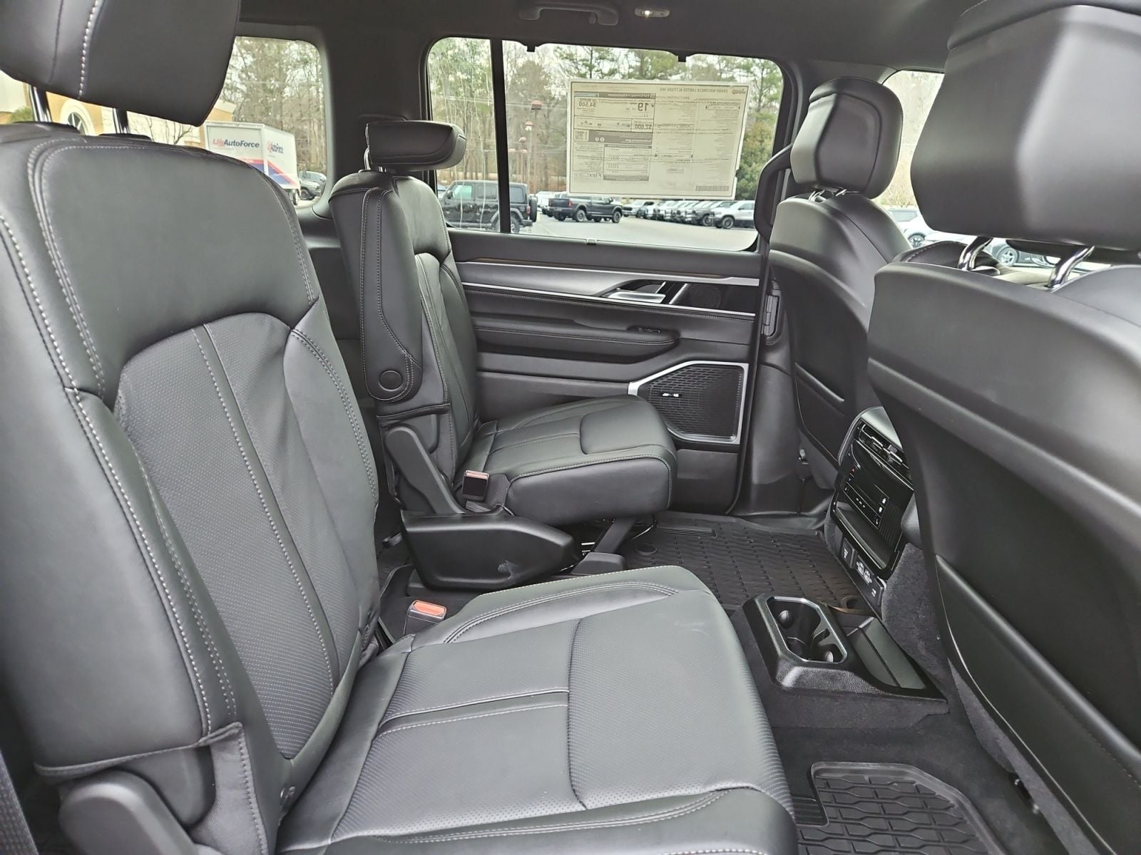 New 2026 Jeep Grand Wagoneer Limited Altitude - photo - 16
