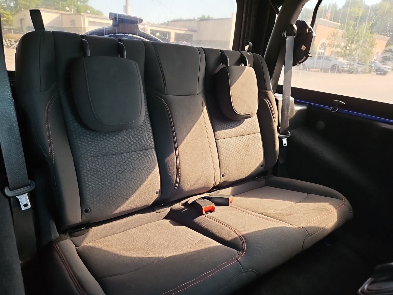 Pre-Owned 2019 Jeep Wrangler Rubicon - photo - 16