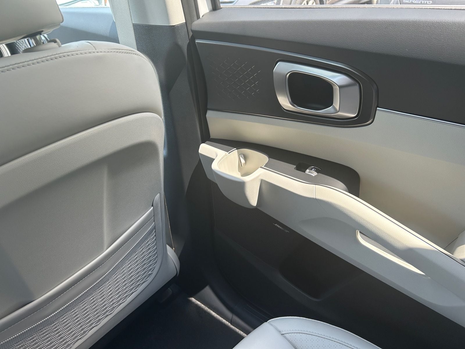 New 2026 Kia Sorento Hybrid EX - photo - 25