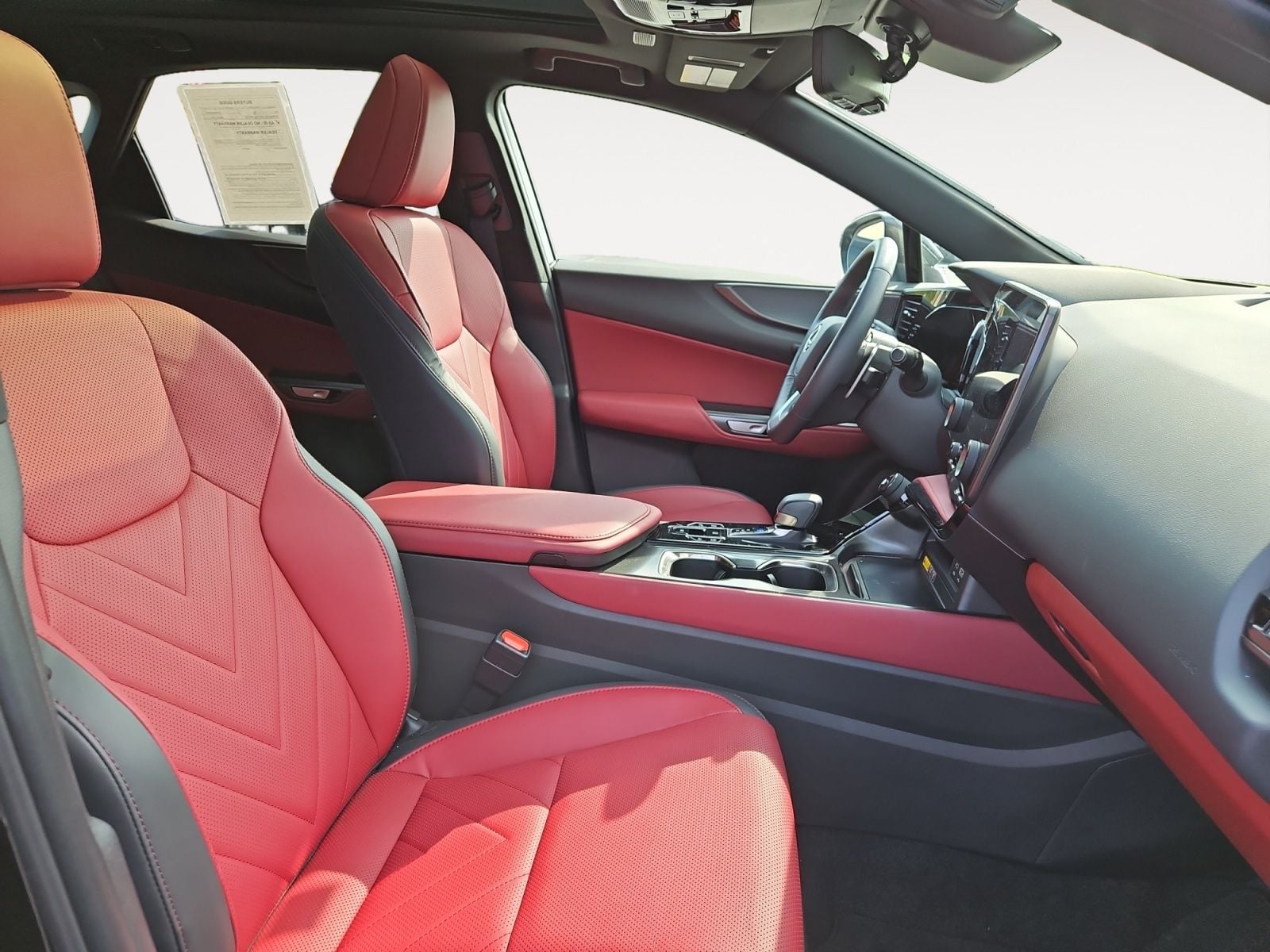 Pre-Owned 2025 Lexus NX 350 Luxury - photo - 14