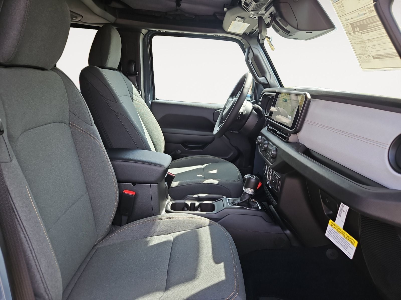 New 2026 Jeep Gladiator Sport S - photo - 14