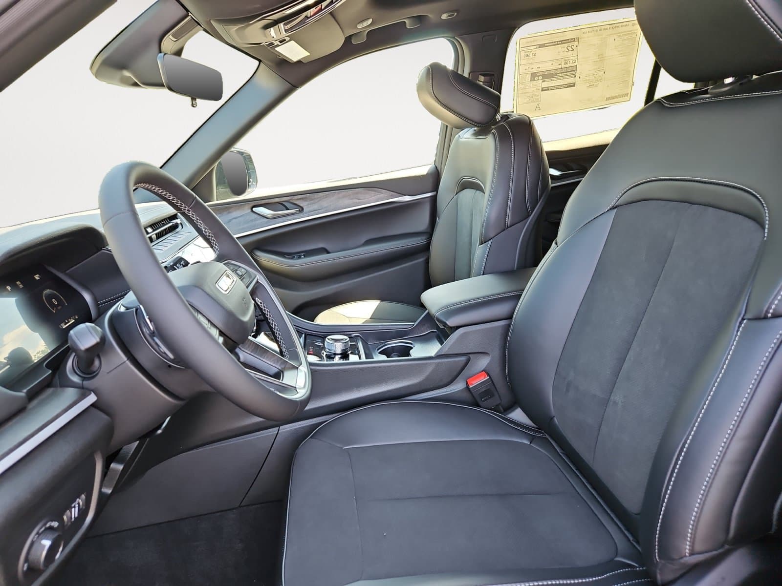 New 2027 Jeep Grand Cherokee Laredo Altitude - photo - 8