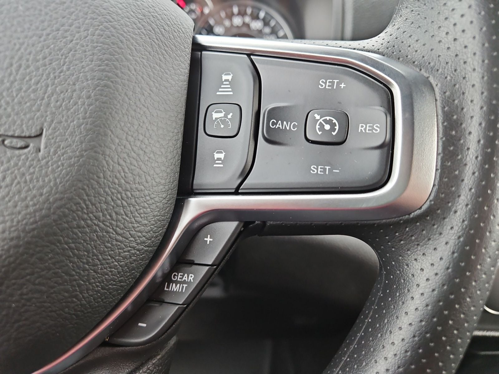 New 2026 Ram 1500 Tradesman - photo - 25