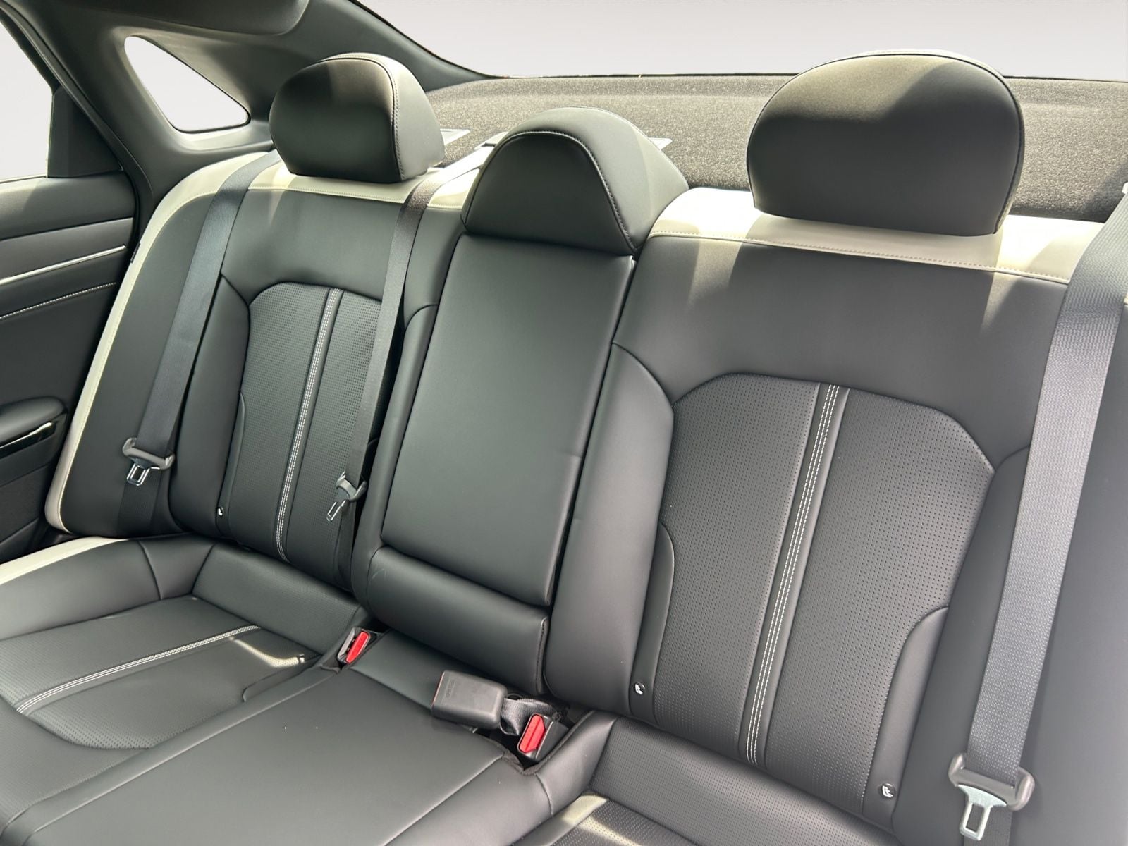 New 2026 Kia K5 GT-Line - photo - 12