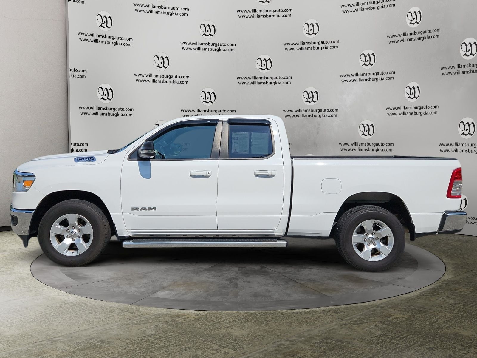 Pre-Owned 2022 Ram 1500 Big Horn/Lone Star - photo - 1