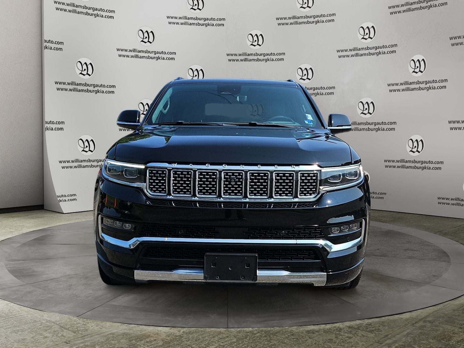 Pre-Owned 2022 Jeep Grand Wagoneer Series II - photo - 7