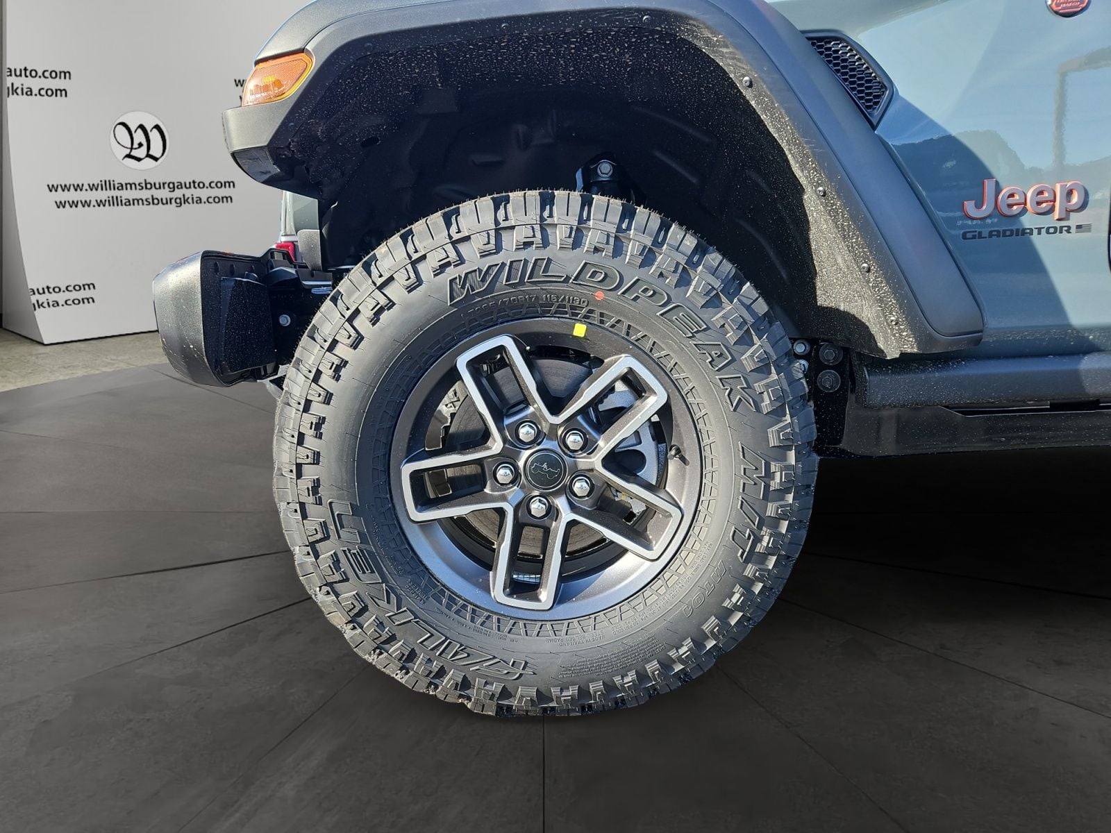 New 2026 Jeep Gladiator Mojave - photo - 13