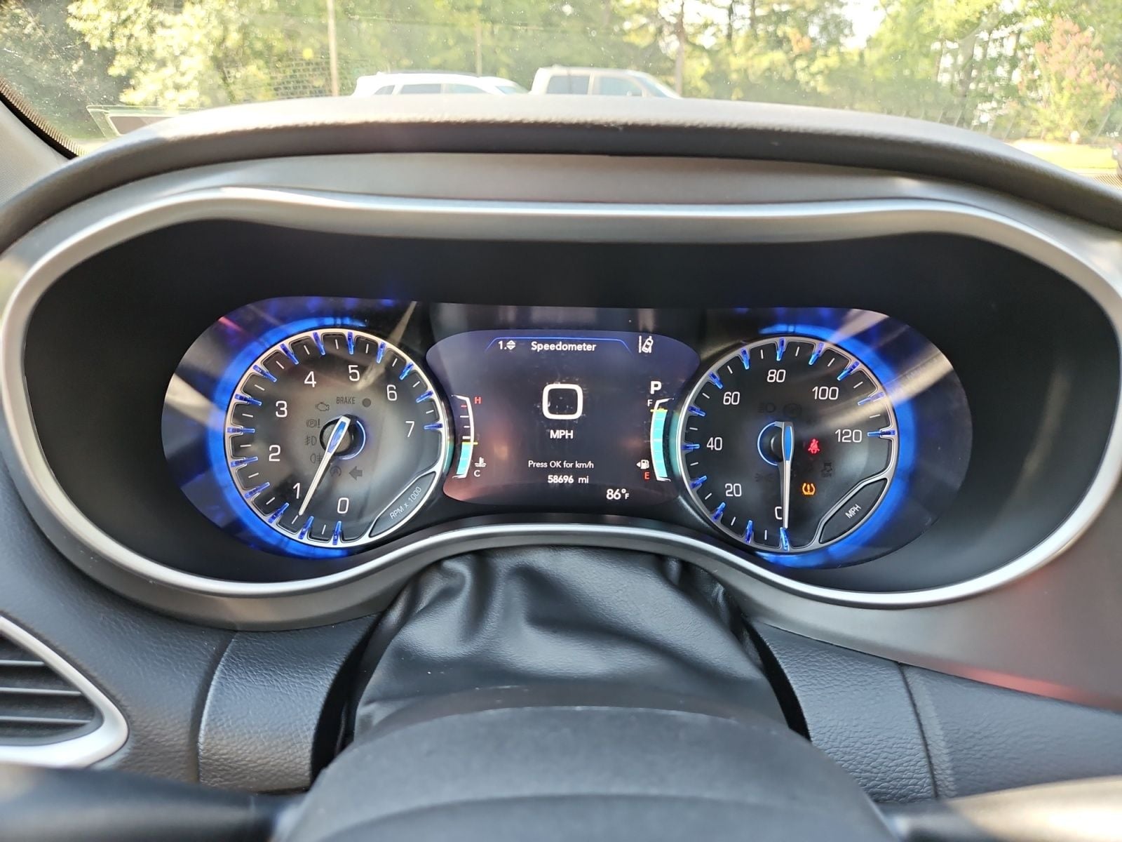 Pre-Owned 2025 Chrysler Pacifica Select - photo - 23