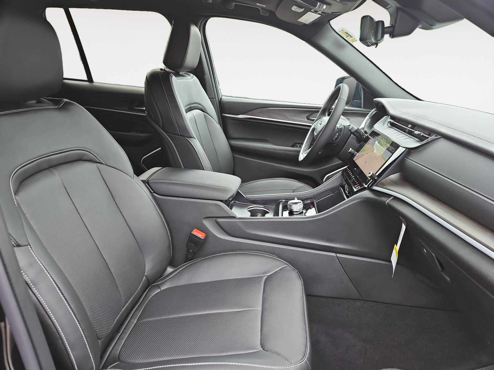 New 2026 Jeep Grand Cherokee Limited Reserve - photo - 14