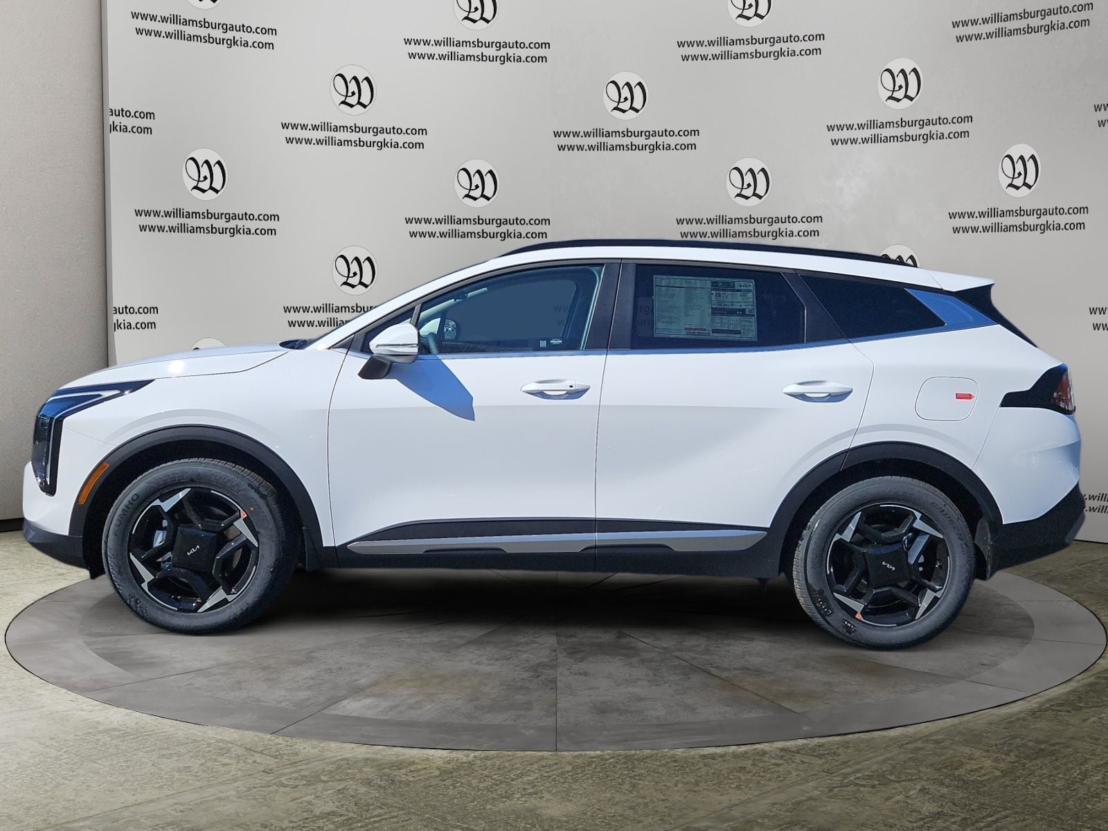 New 2026 Kia Sportage EX - photo - 1