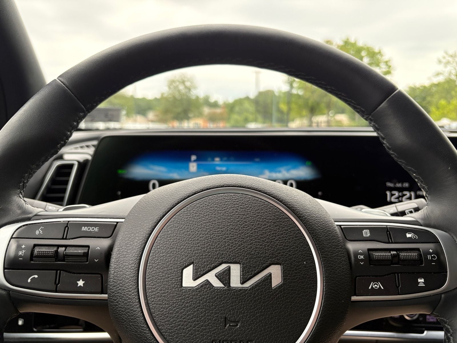 Pre-Owned 2024 Kia Sportage Plug-In Hybrid X-Line Prestige - photo - 25