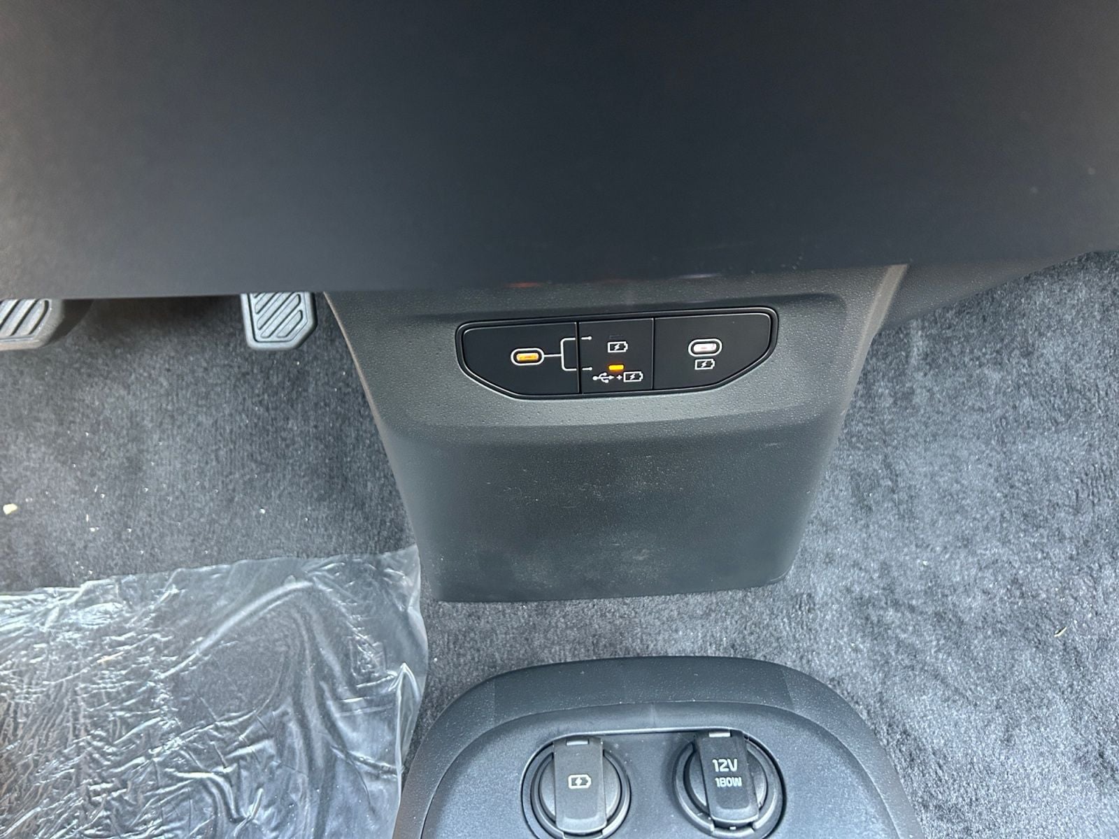 New 2026 Kia EV6 Wind - photo - 24