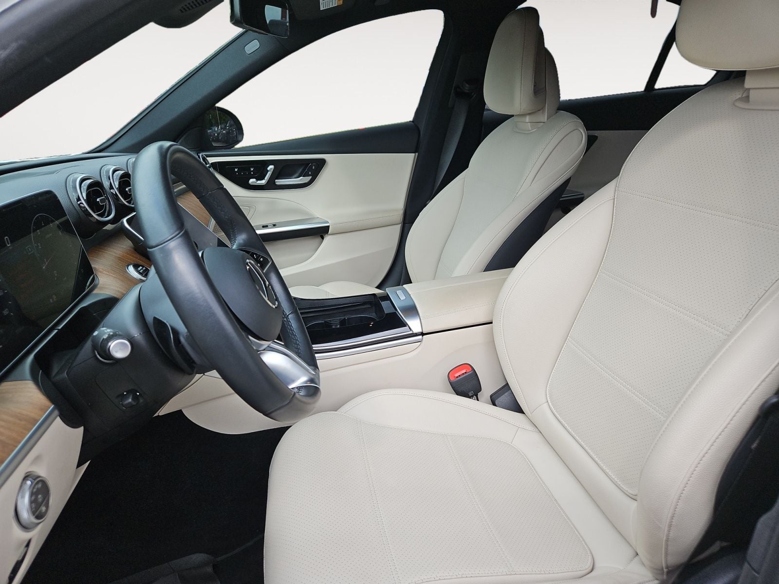 Pre-Owned 2024 Mercedes-Benz C-Class C 300 - photo - 8