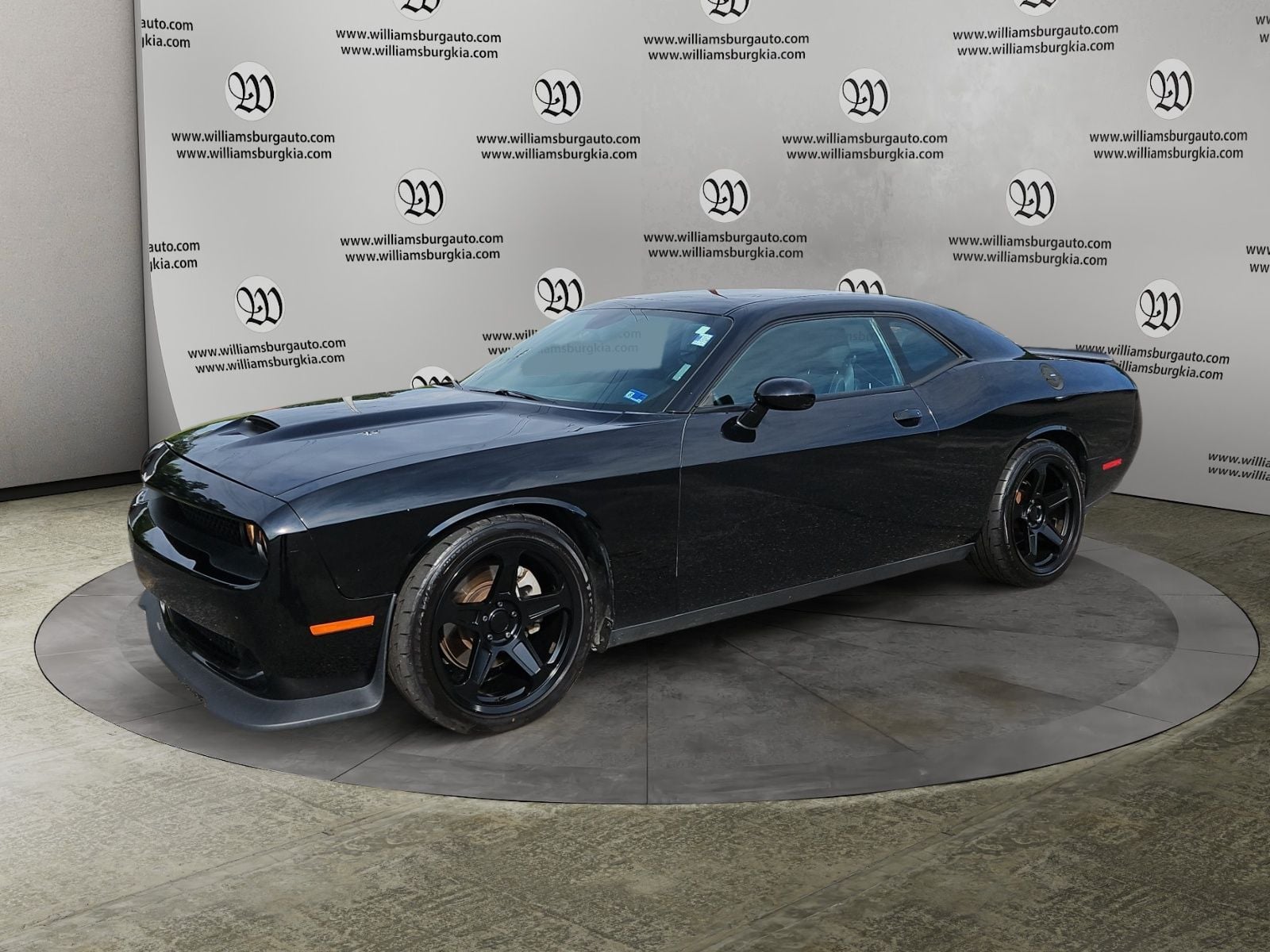 Pre-Owned 2021 Dodge Challenger R/T - photo - 0