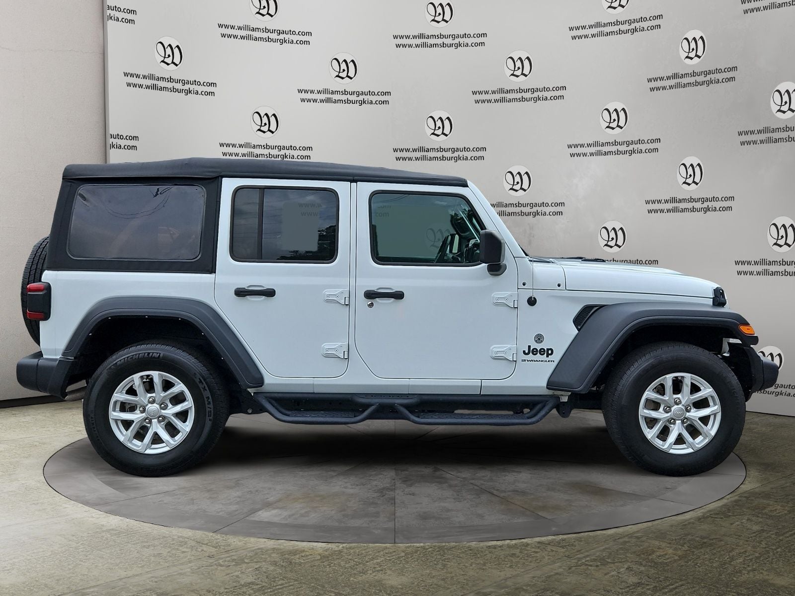 Pre-Owned 2023 Jeep Wrangler Sport S - photo - 5