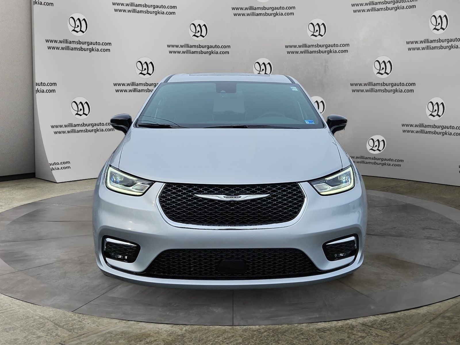 New 2026 Chrysler Pacifica Limited - photo - 7