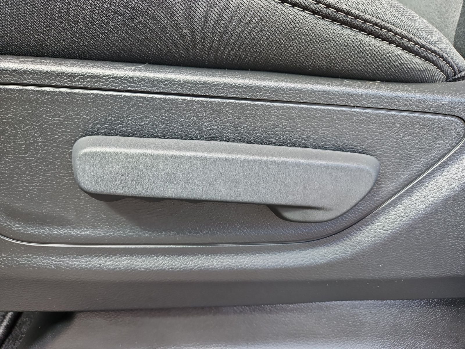 New 2026 Ram 1500 Express - photo - 20