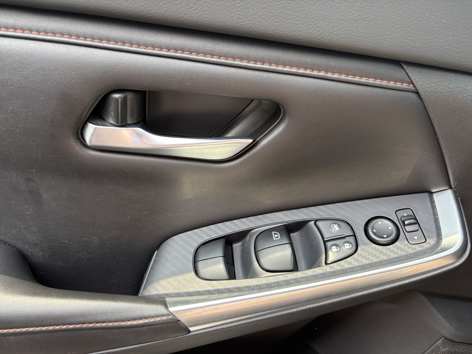 Pre-Owned 2020 Nissan Sentra SR - photo - 19
