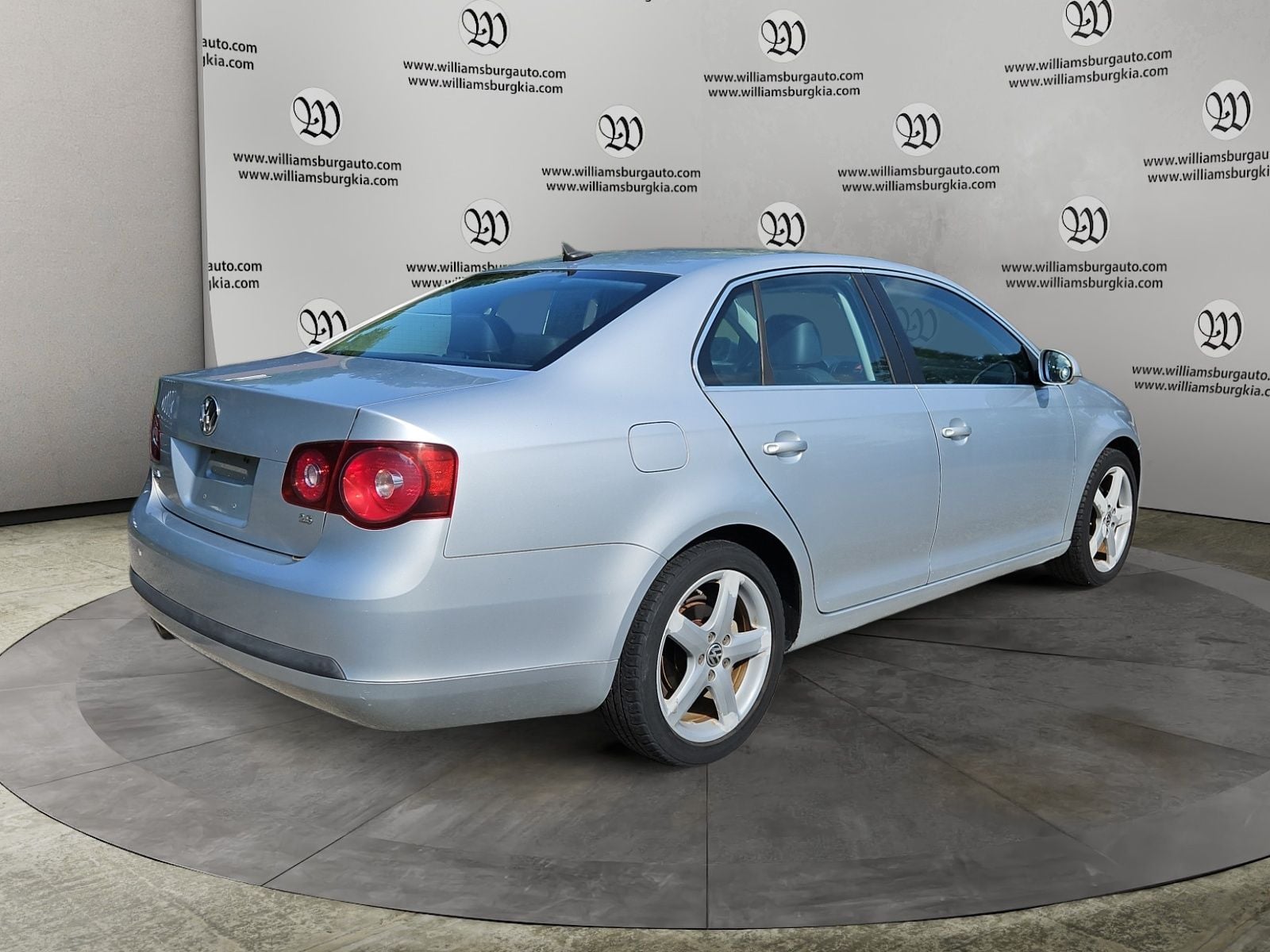 Pre-Owned 2008 Volkswagen Jetta - photo - 4