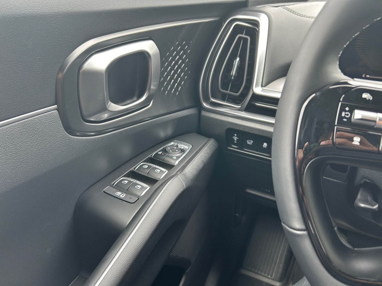 New 2026 Kia Sorento Hybrid EX - photo - 15