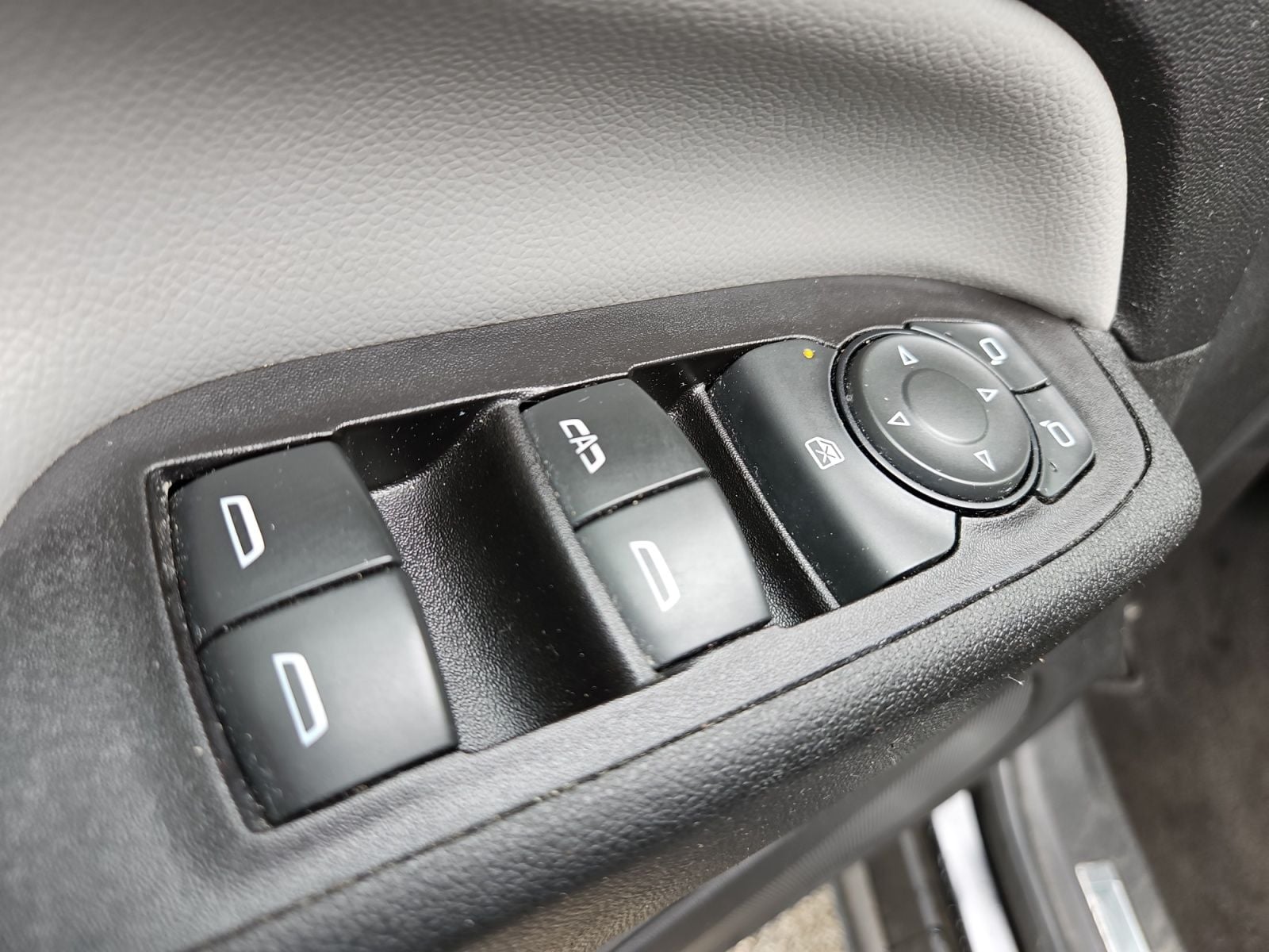 Pre-Owned 2019 Chevrolet Equinox Premier - photo - 21