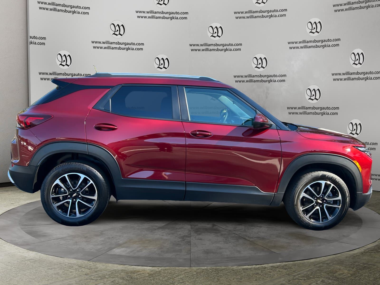 Pre-Owned 2025 Chevrolet TrailBlazer LT - photo - 5