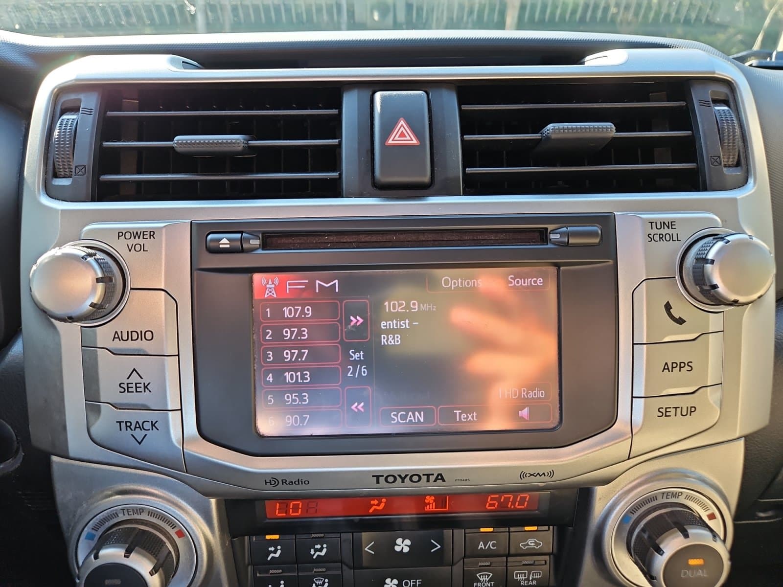 Pre-Owned 2013 Toyota 4Runner Limited - photo - 29