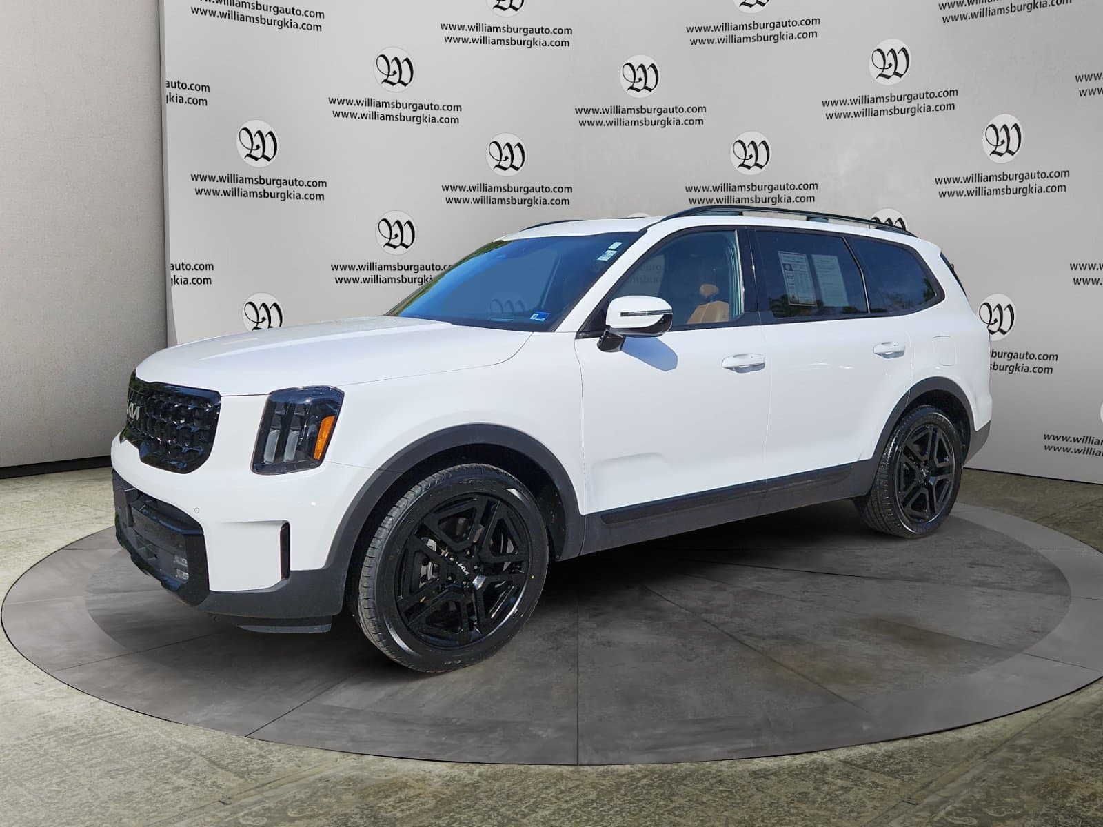 Pre-Owned 2024 Kia Telluride SX-Prestige X-Line - photo - 0