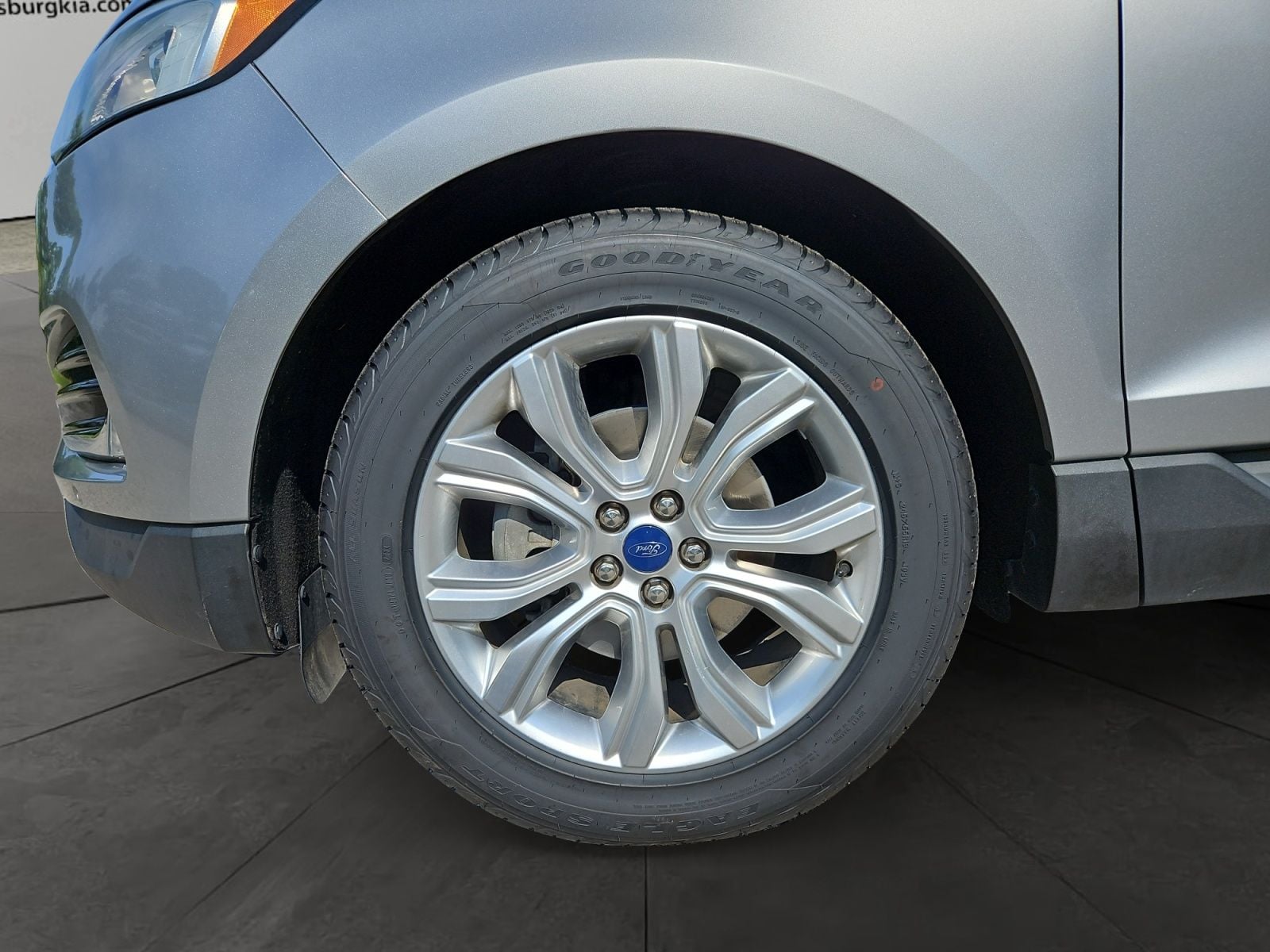 Pre-Owned 2020 Ford Edge Titanium - photo - 13