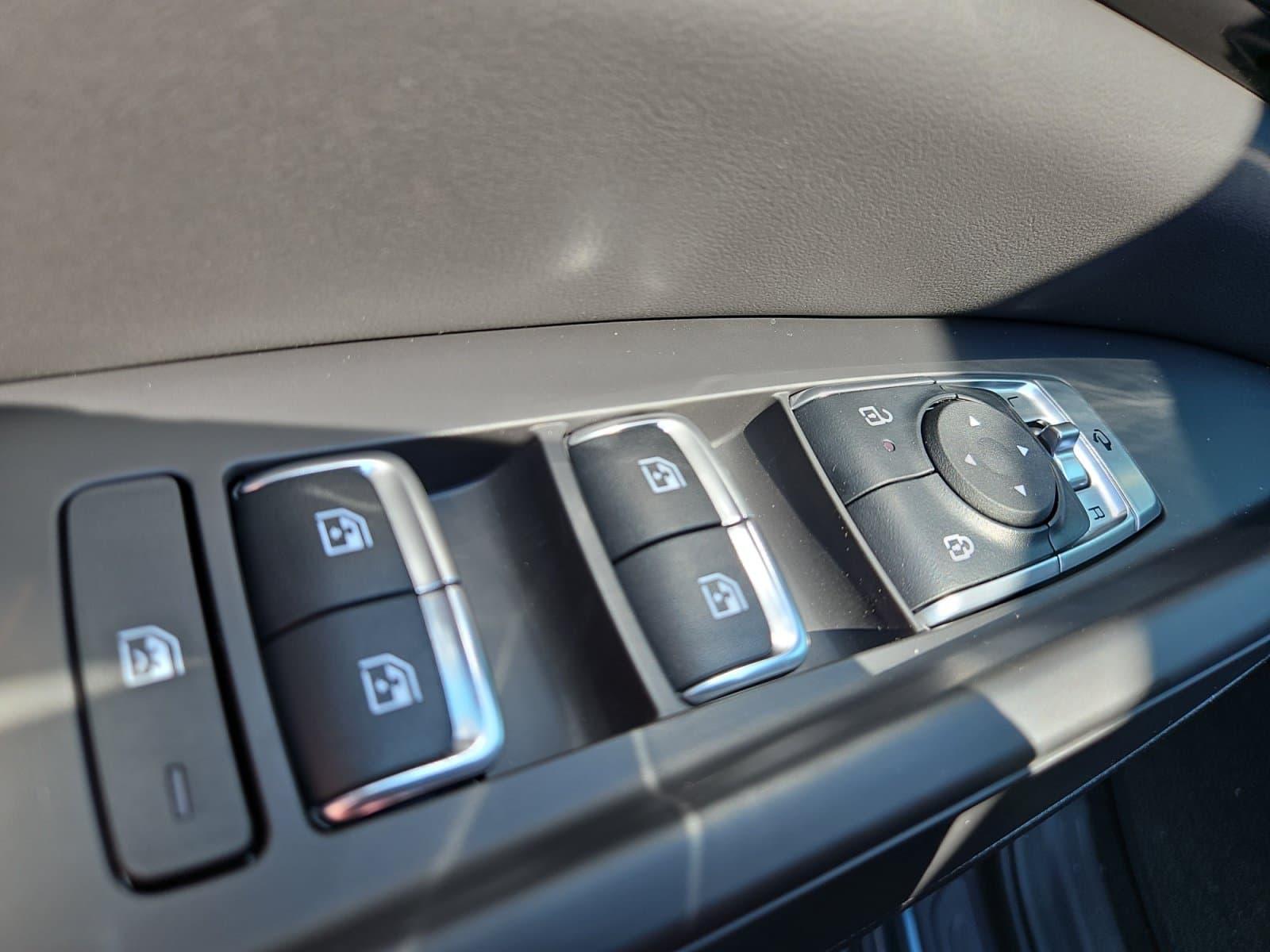 New 2027 Kia Carnival Hybrid SX Prestige - photo - 21