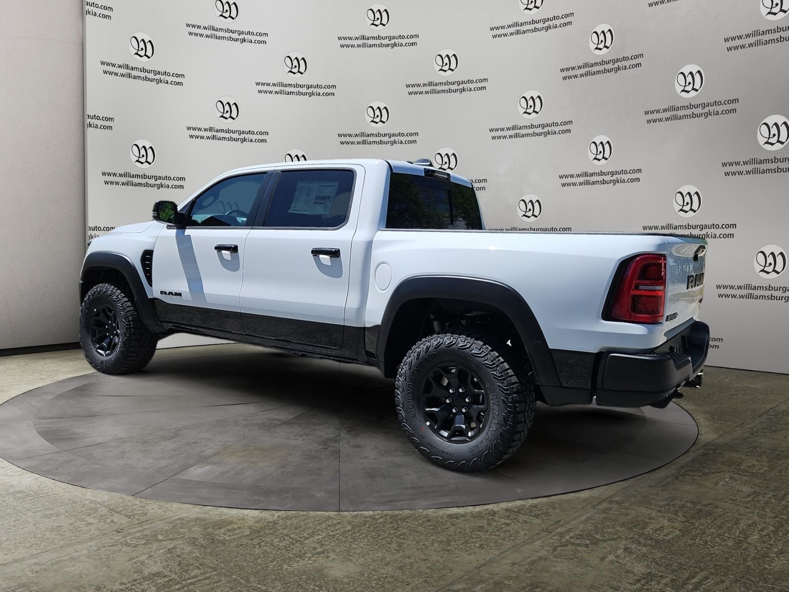 New 2026 Ram 1500 RHO - photo - 2
