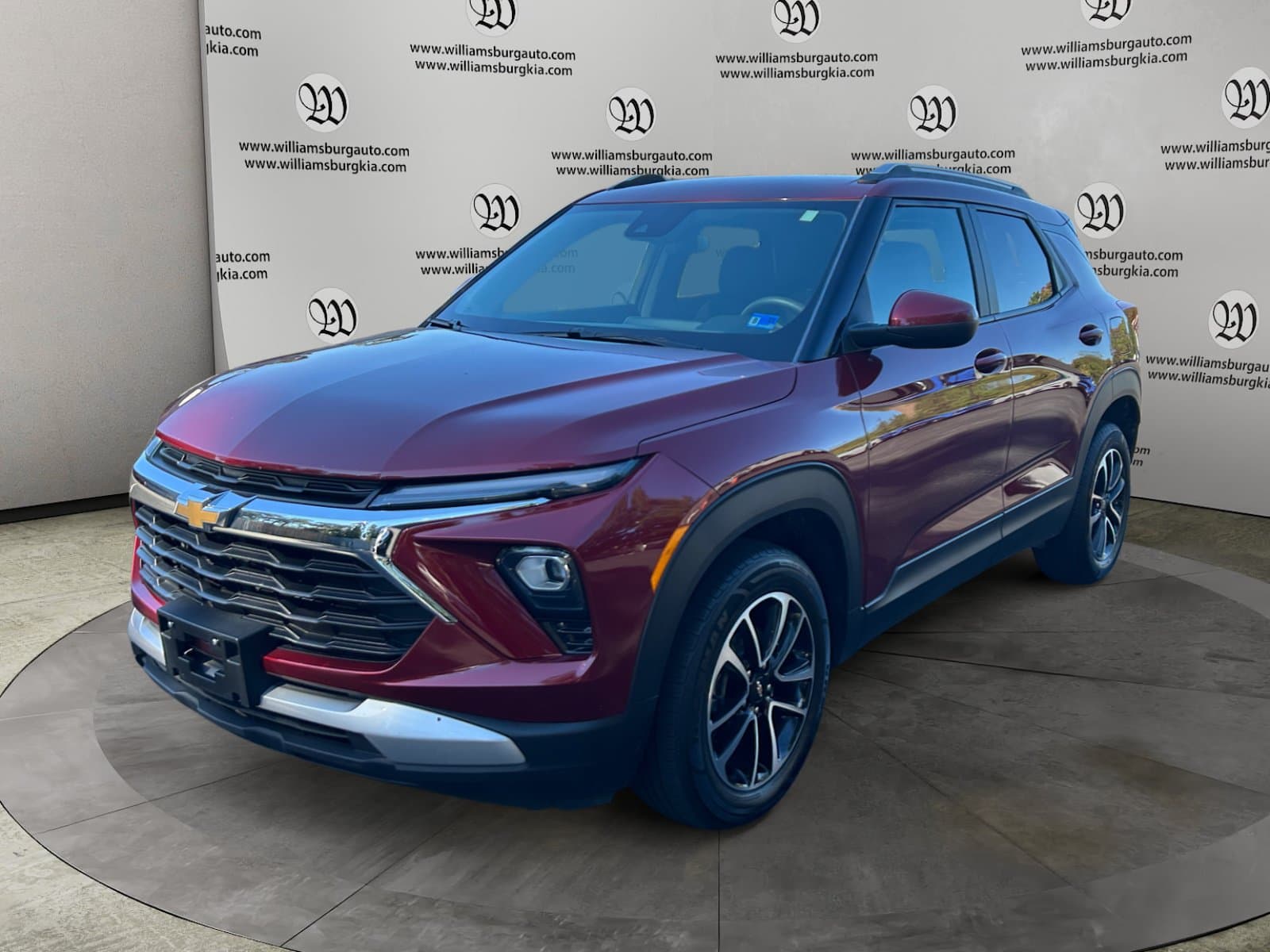 Pre-Owned 2025 Chevrolet TrailBlazer LT - photo - 0