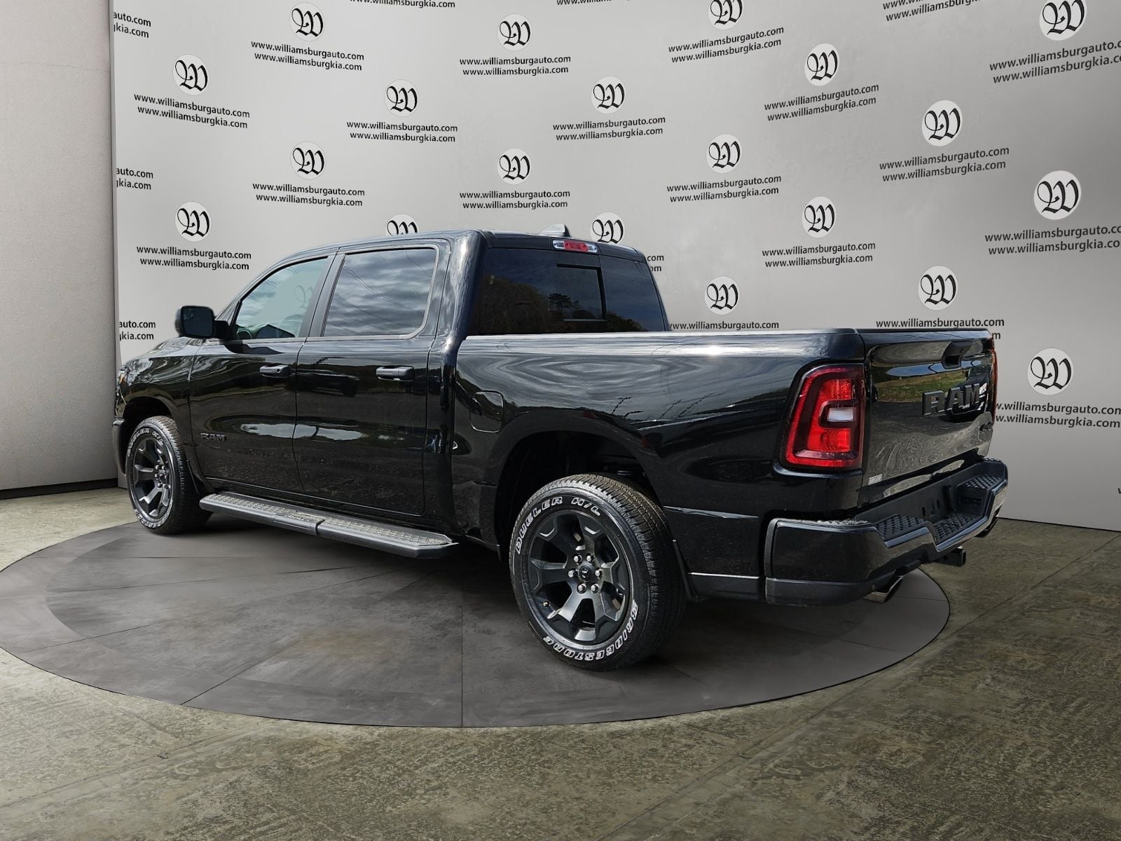 New 2026 Ram 1500 Express - photo - 2
