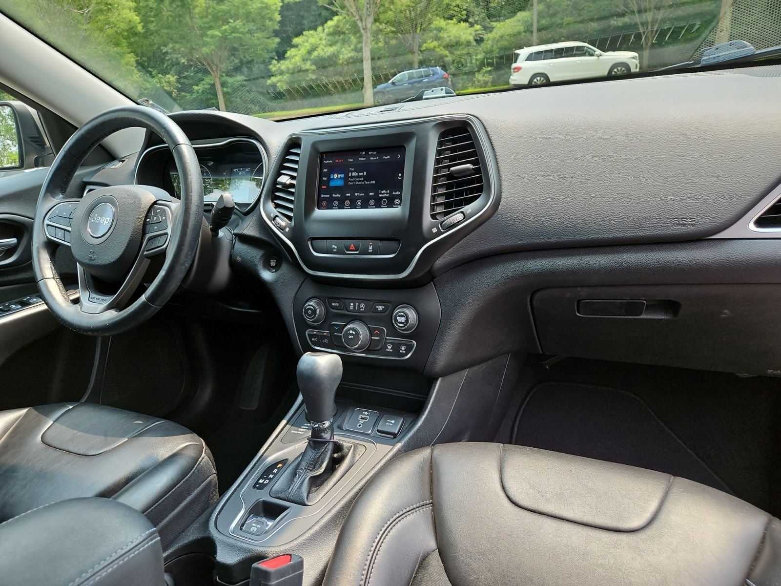 Pre-Owned 2021 Jeep Cherokee Latitude Plus - photo - 15