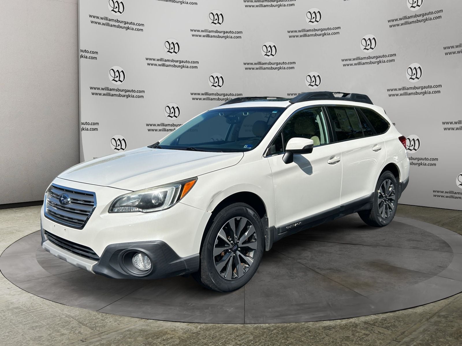 Pre-Owned 2015 Subaru Outback 2.5i - photo - 0