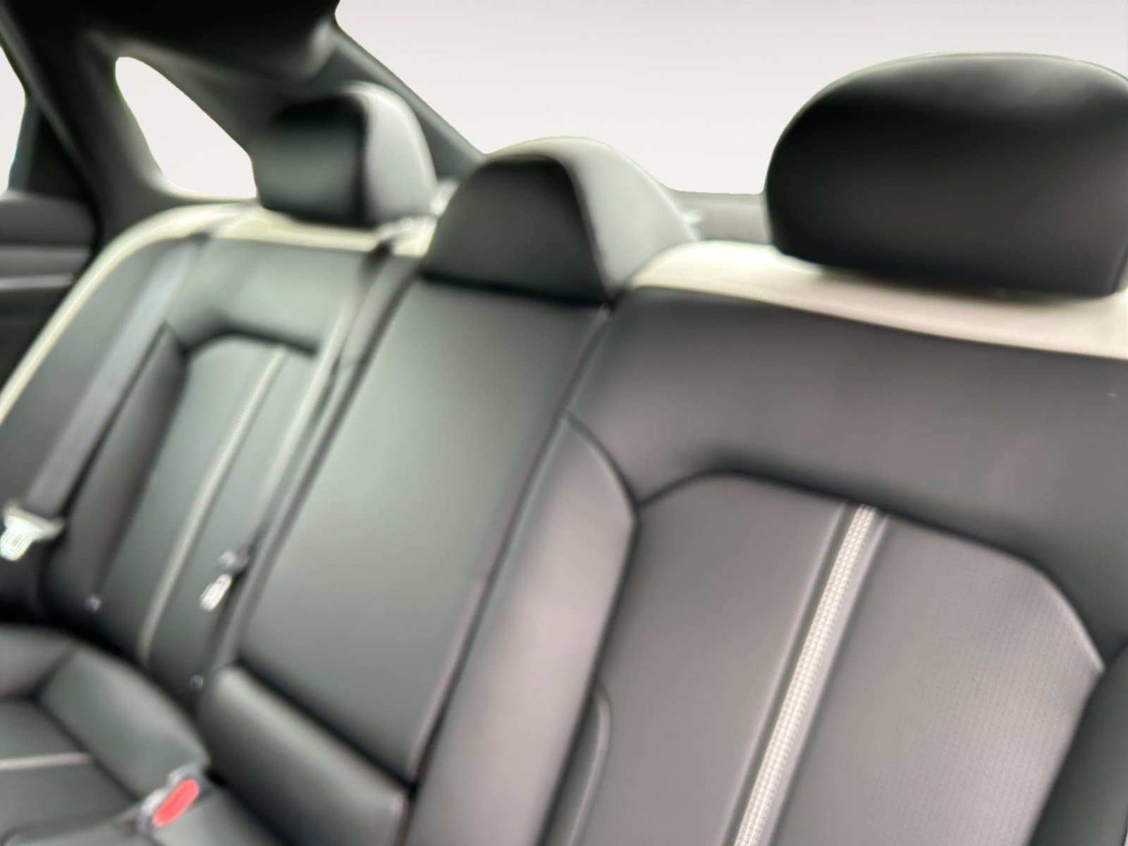 Pre-Owned 2026 Kia K5 GT-Line - photo - 12