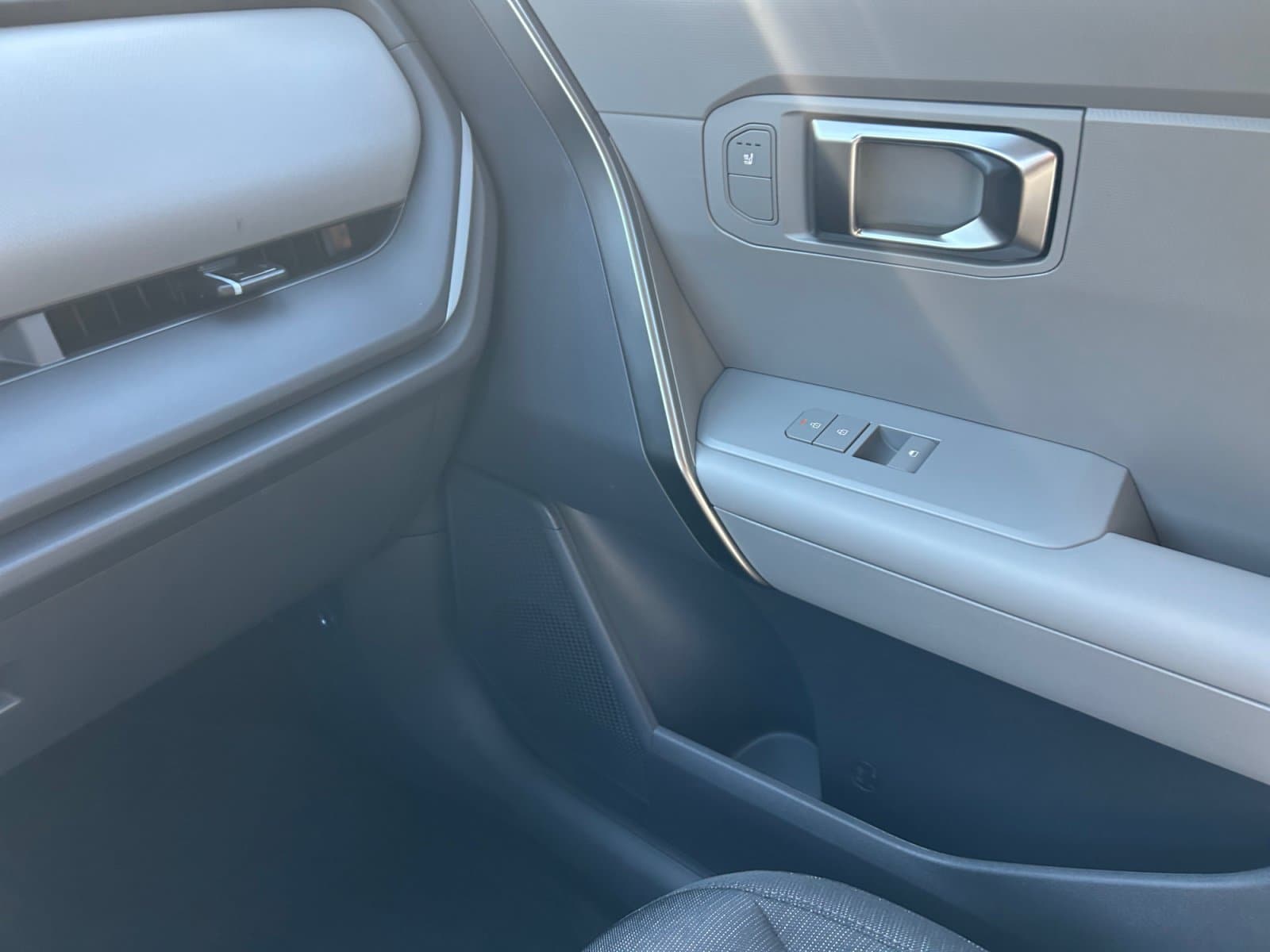New 2027 Kia Seltos S - photo - 23