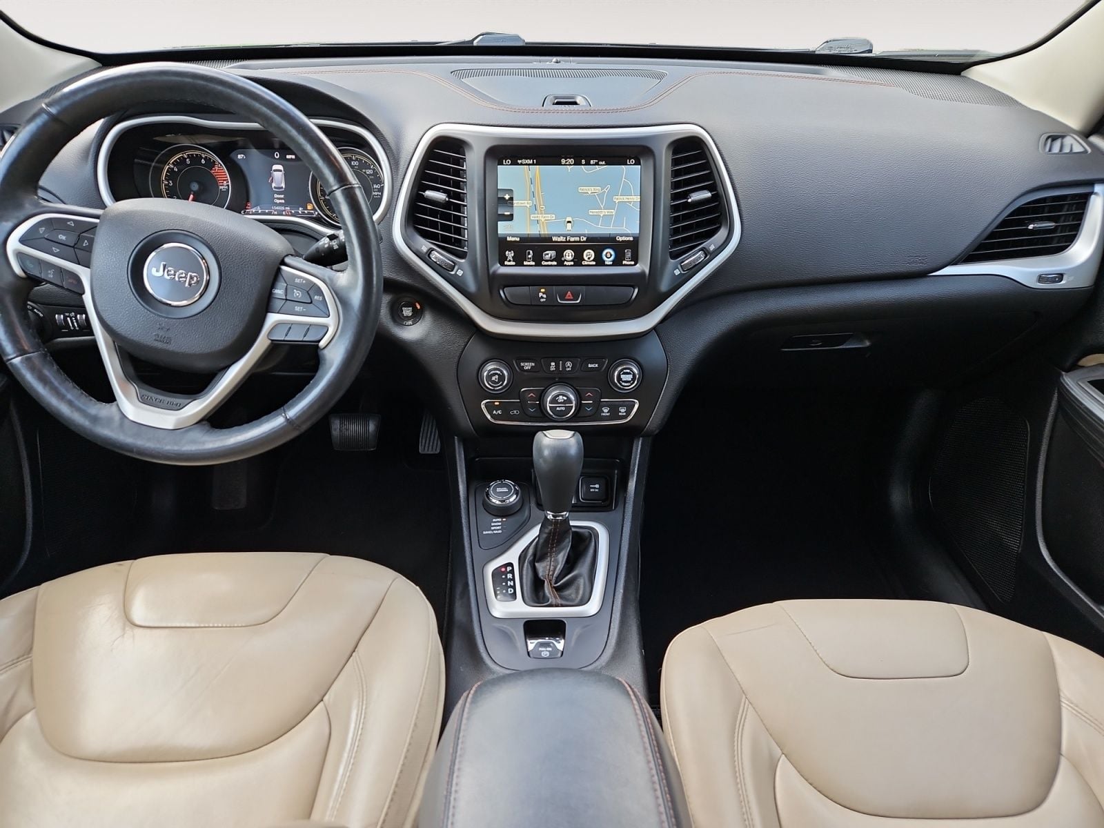 Pre-Owned 2017 Jeep Cherokee Limited - photo - 9