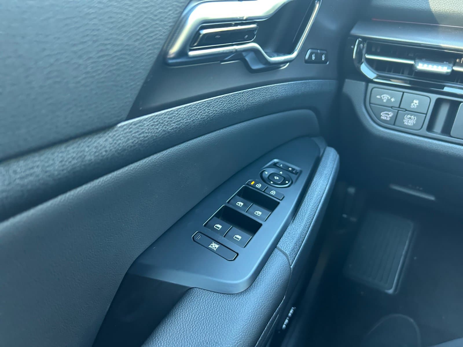 New 2027 Kia Sportage Hybrid SX-Prestige - photo - 22