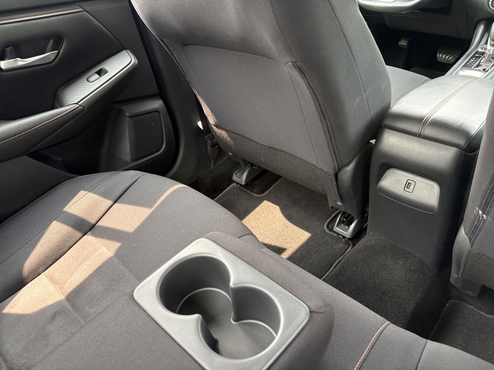 Pre-Owned 2020 Nissan Sentra SR - photo - 17