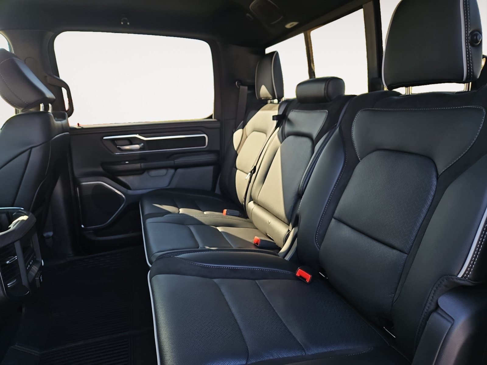New 2026 Ram 1500 Laramie - photo - 12