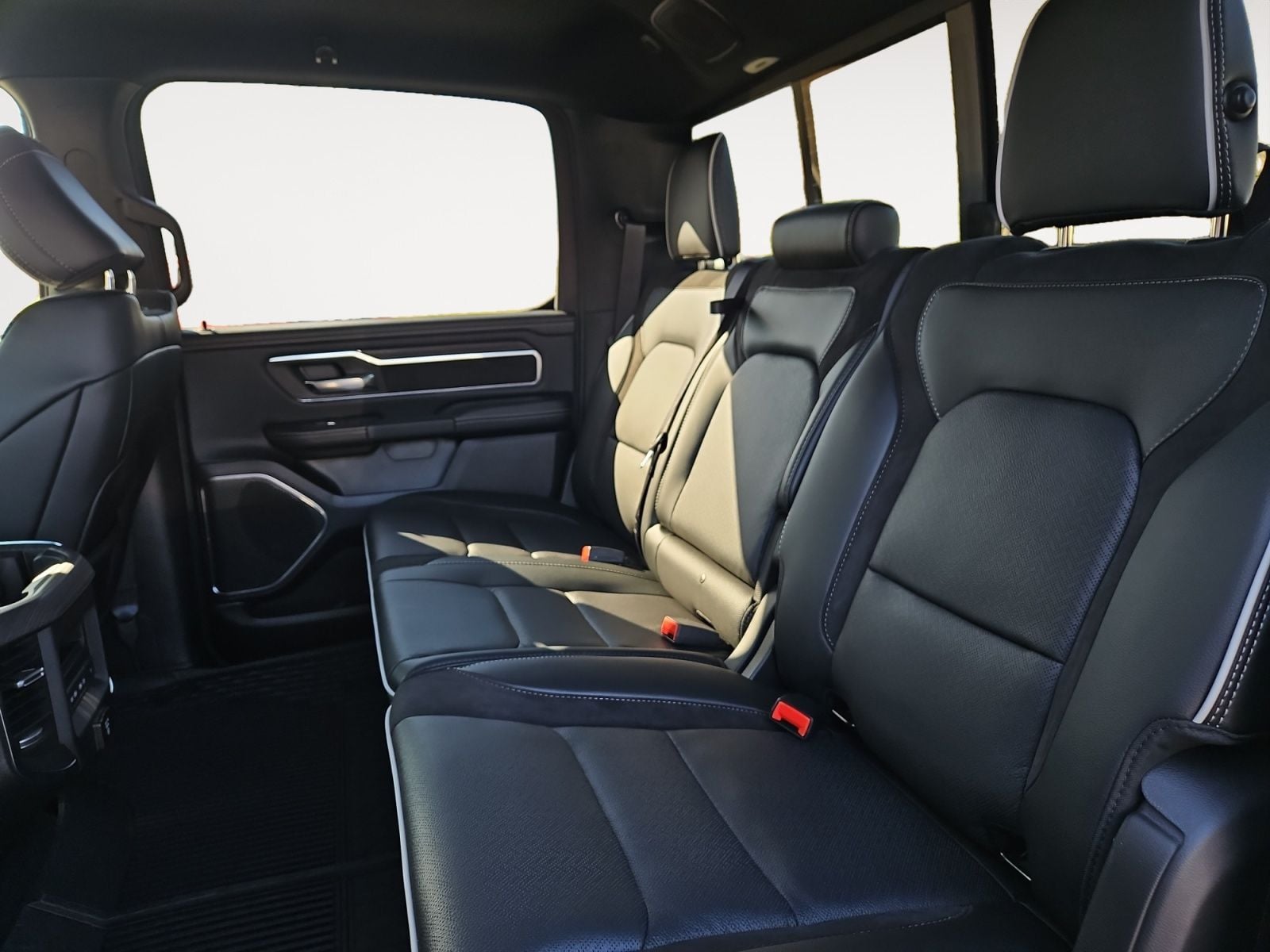 New 2026 Ram 1500 Laramie - photo - 12