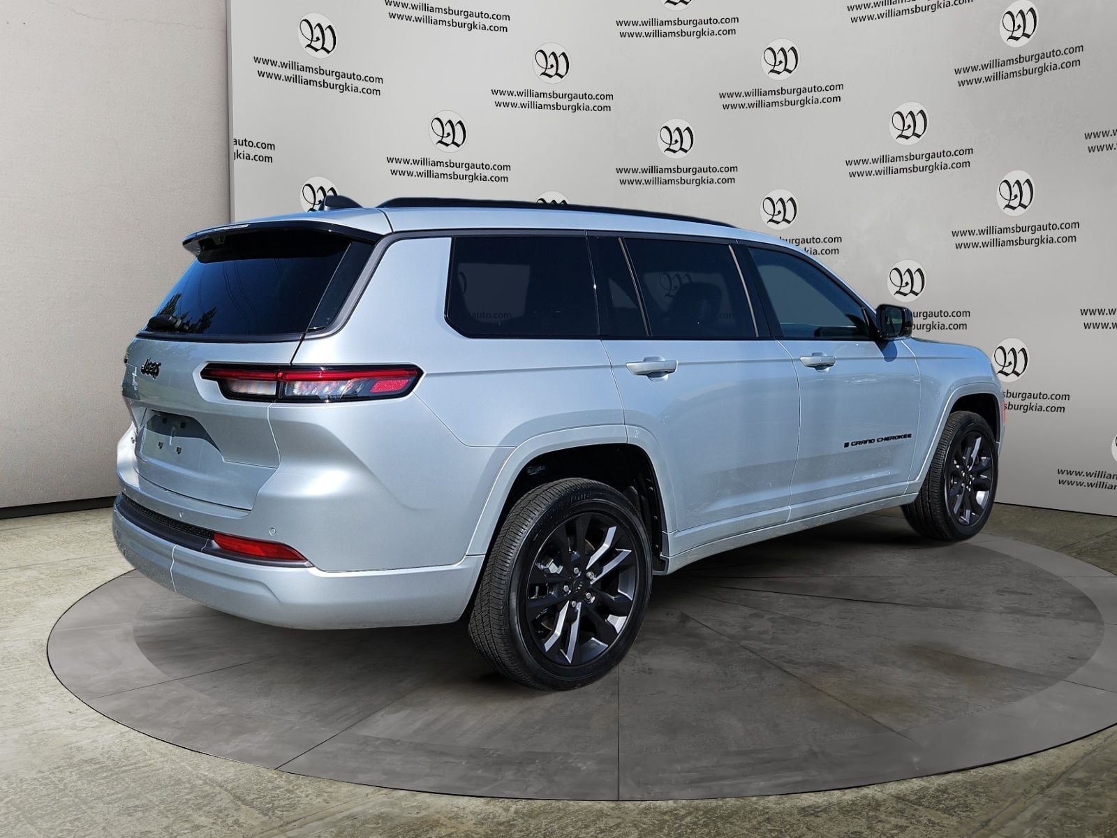 New 2026 Jeep Grand Cherokee L Limited Reserve - photo - 4