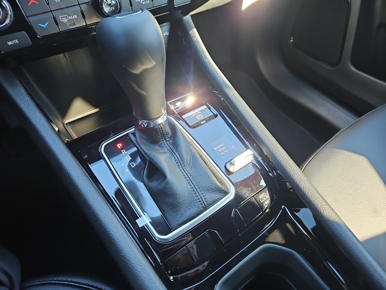 New 2026 Jeep Compass Limited - photo - 26