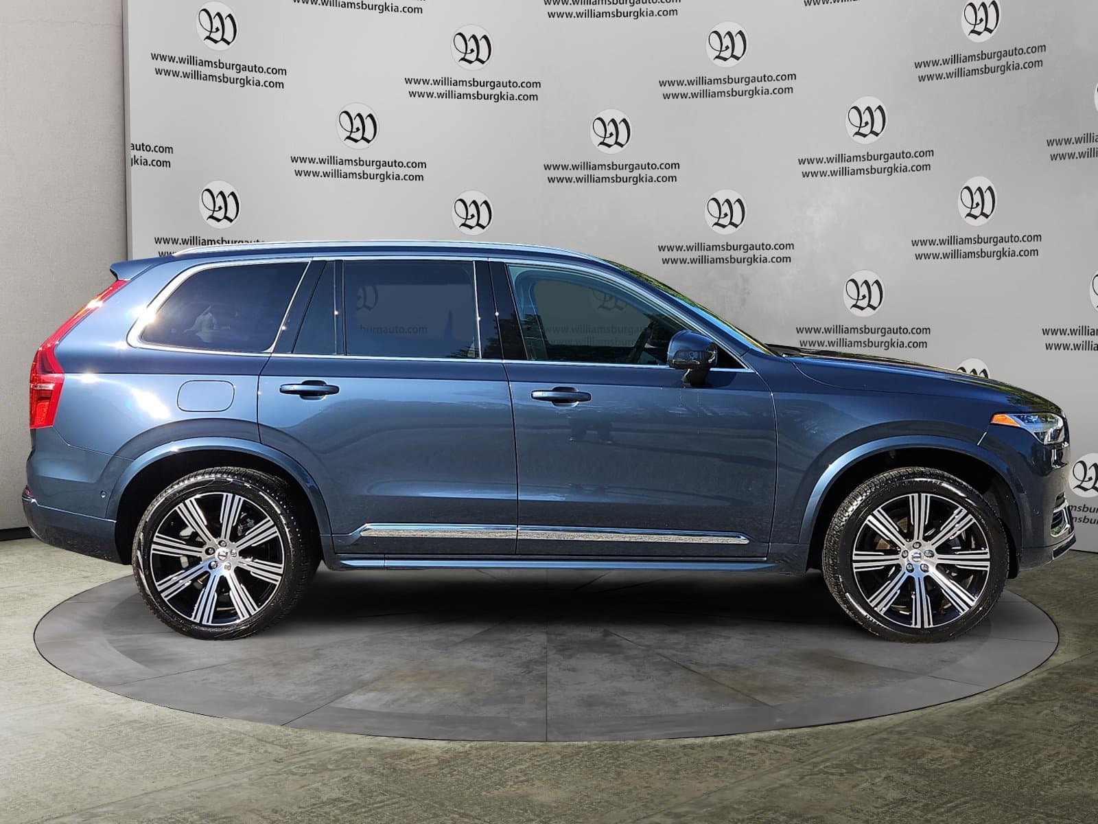 Pre-Owned 2025 Volvo XC90 B6 Plus 7-Seater - photo - 5