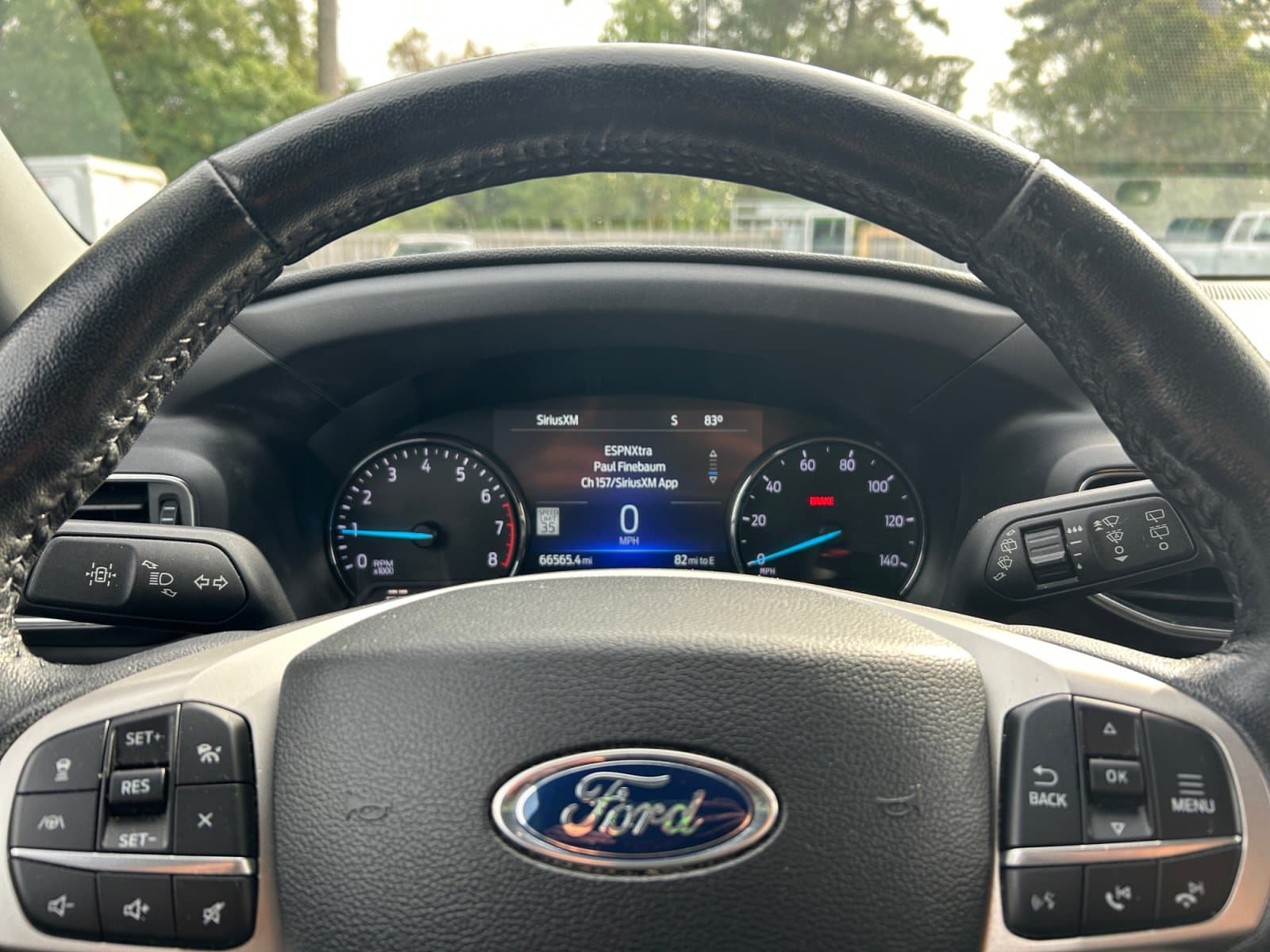 Pre-Owned 2023 Ford Explorer Limited - photo - 28