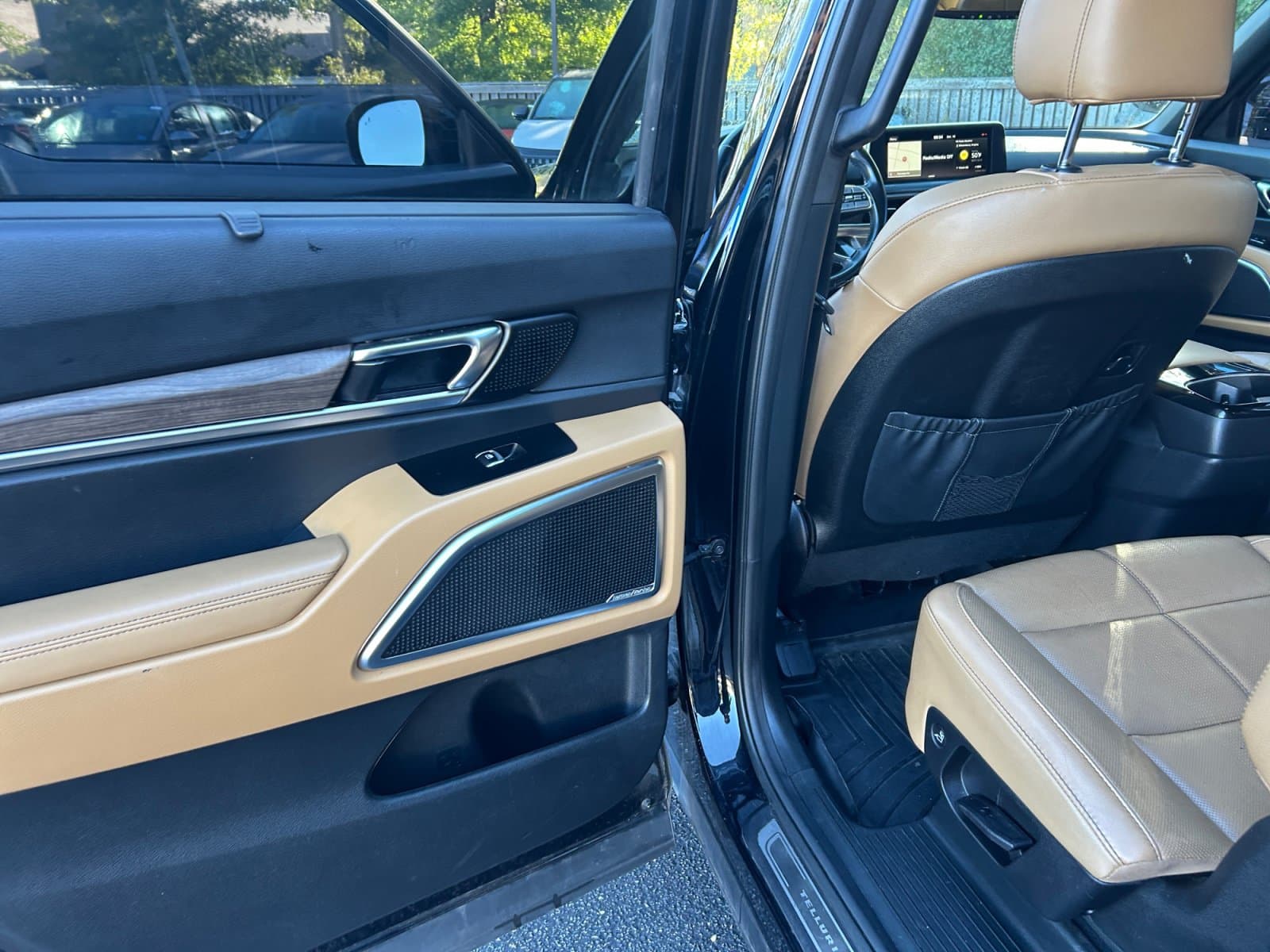 Pre-Owned 2020 Kia Telluride SX - photo - 18
